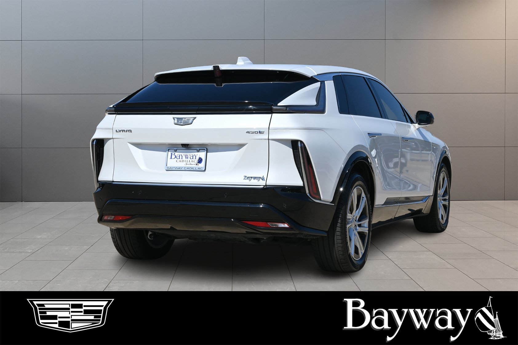 Used 2024 Cadillac Lyriq Tech RWD image 6