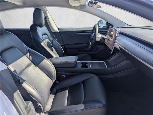 Used 2022 Tesla Model 3 Performance image 21