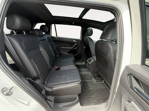 Used 2024 Volkswagen Tiguan SEL R-Line AWD/4WD image 23
