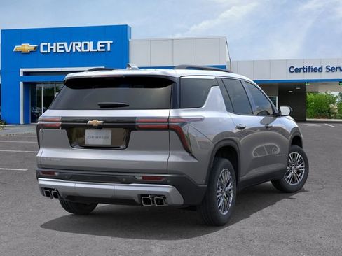 New 2026 Chevrolet Traverse LT w/ Driver Confidence Package FWD image 4