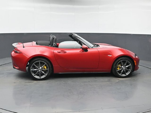 Used 2016 MAZDA MX-5 Miata Grand Touring RWD image 6