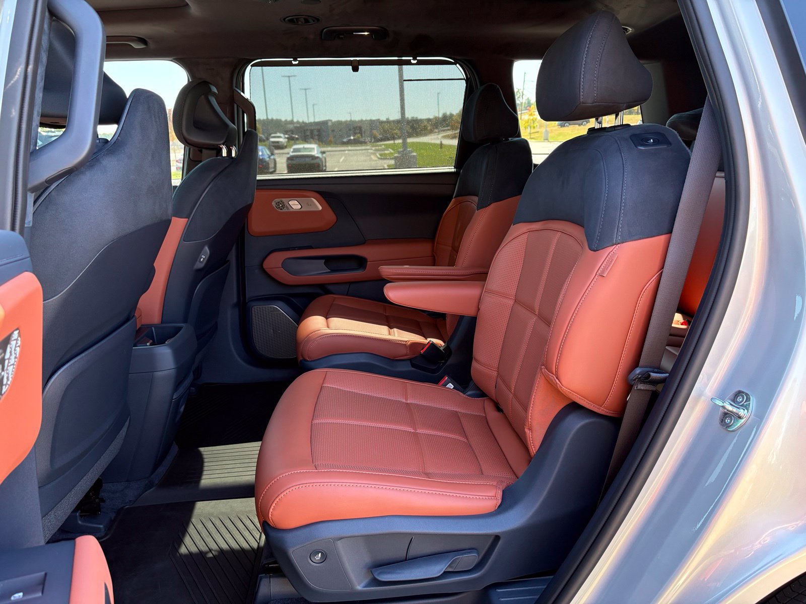 Used 2027 Kia Telluride SX Prestige w/ Towing Package AWD/4WD image 36