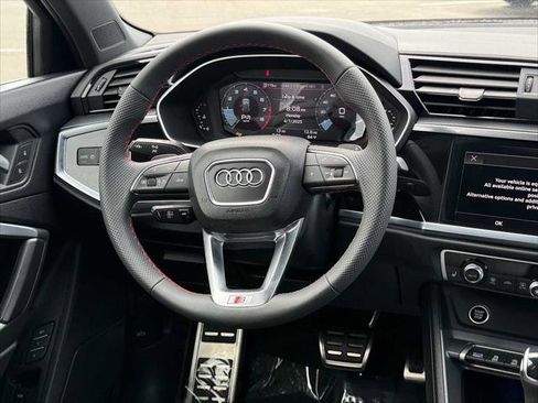 Certified 2025 Audi Q3 2.0T Premium Plus w/ Premium Plus Package AWD/4WD image 16
