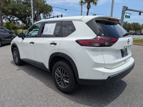 Certified 2024 Nissan Rogue S FWD image 6