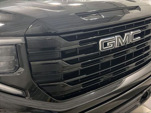 Used 2022 GMC Sierra 1500 Elevation w/ X31 Off-Road Package image 32