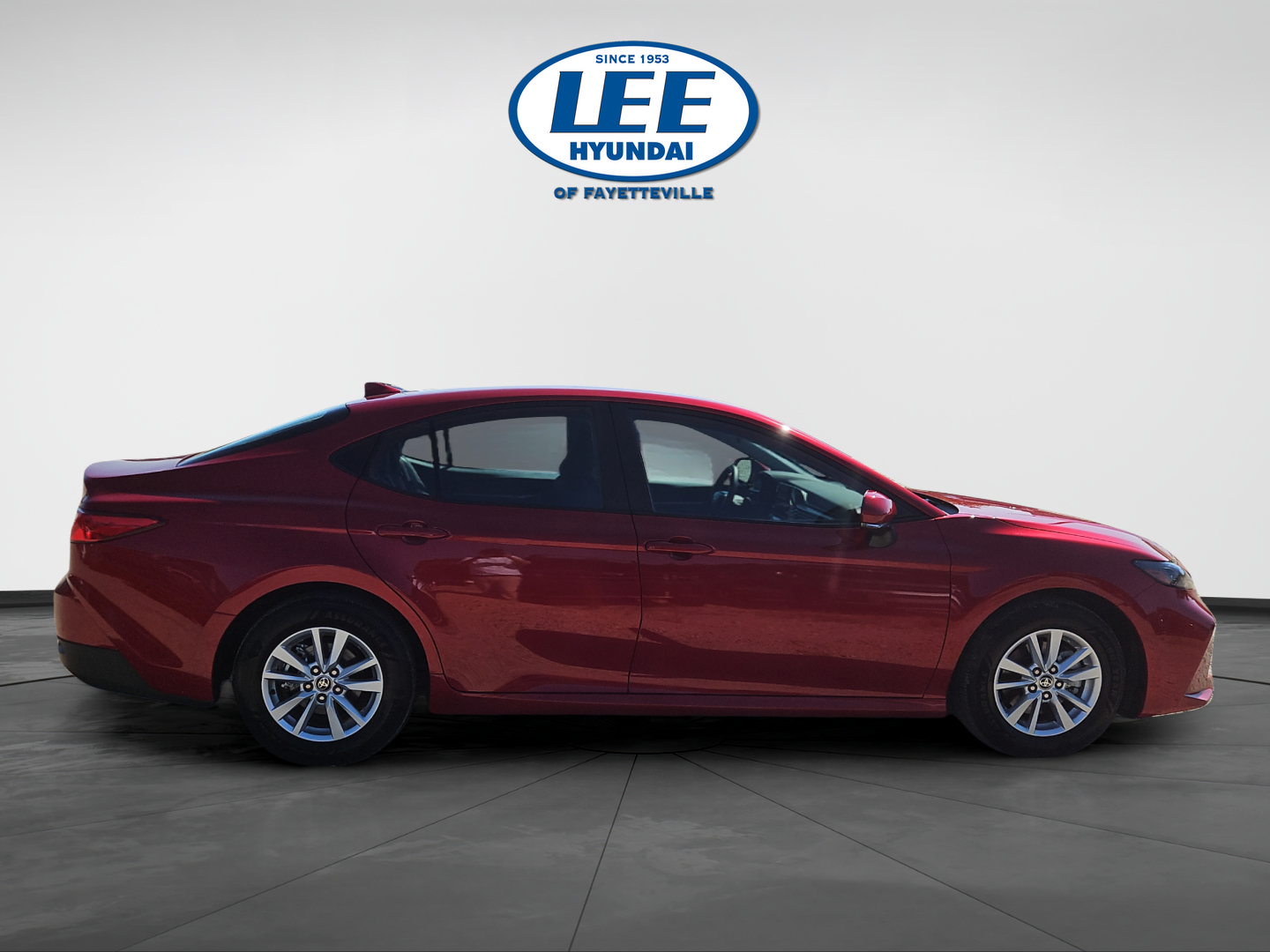Used 2025 Toyota Camry LE FWD image 2