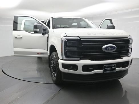 New 2026 Ford F250 Platinum image 28