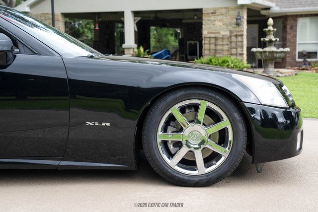 Used 2006 Cadillac XLR RWD image 11
