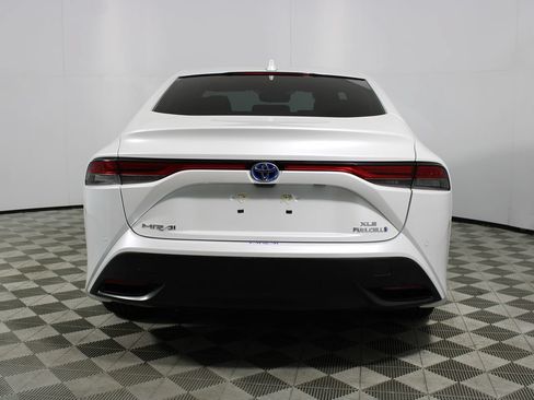 Used 2021 Toyota Mirai w/ Advanced Technology Package RWD image 35