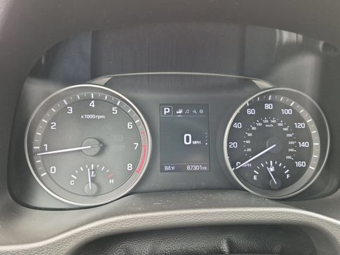 Used 2018 Hyundai Elantra Value Edition FWD image 11