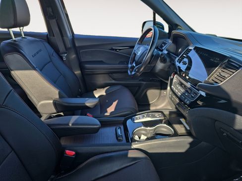 Used 2022 Honda Pilot Black Edition image 15