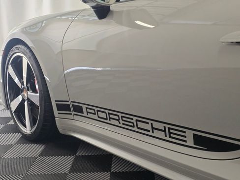 New 2026 Porsche 911 Carrera 4S image 30