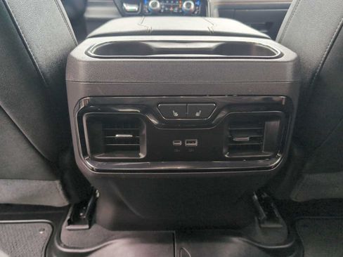 Used 2024 GMC Sierra 1500 AT4 w/ Technology Package AWD/4WD image 23