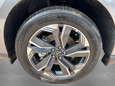 New 2025 Nissan Murano SV AWD/4WD image 12