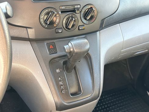 Used 2020 Nissan NV200 S w/ Back Door Glass Package image 21