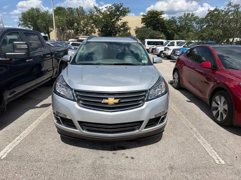 Used 2017 Chevrolet Traverse LT FWD image 6