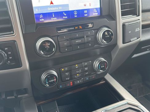 Used 2019 Ford F150 Lariat w/ Equipment Group 502A Luxury image 19