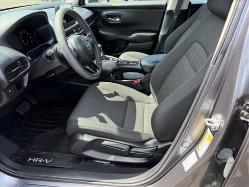 Used 2023 Honda HR-V LX image 9