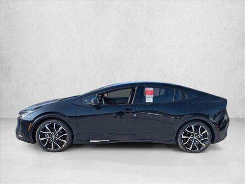 New 2026 Toyota Prius Plug-In Hybrid FWD image 5