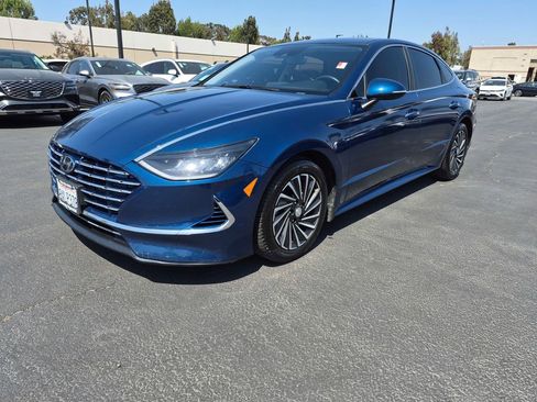 Used 2021 Hyundai Sonata SEL FWD image 2