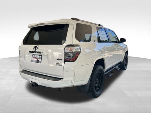 Used 2019 Toyota 4Runner 4WD image 3