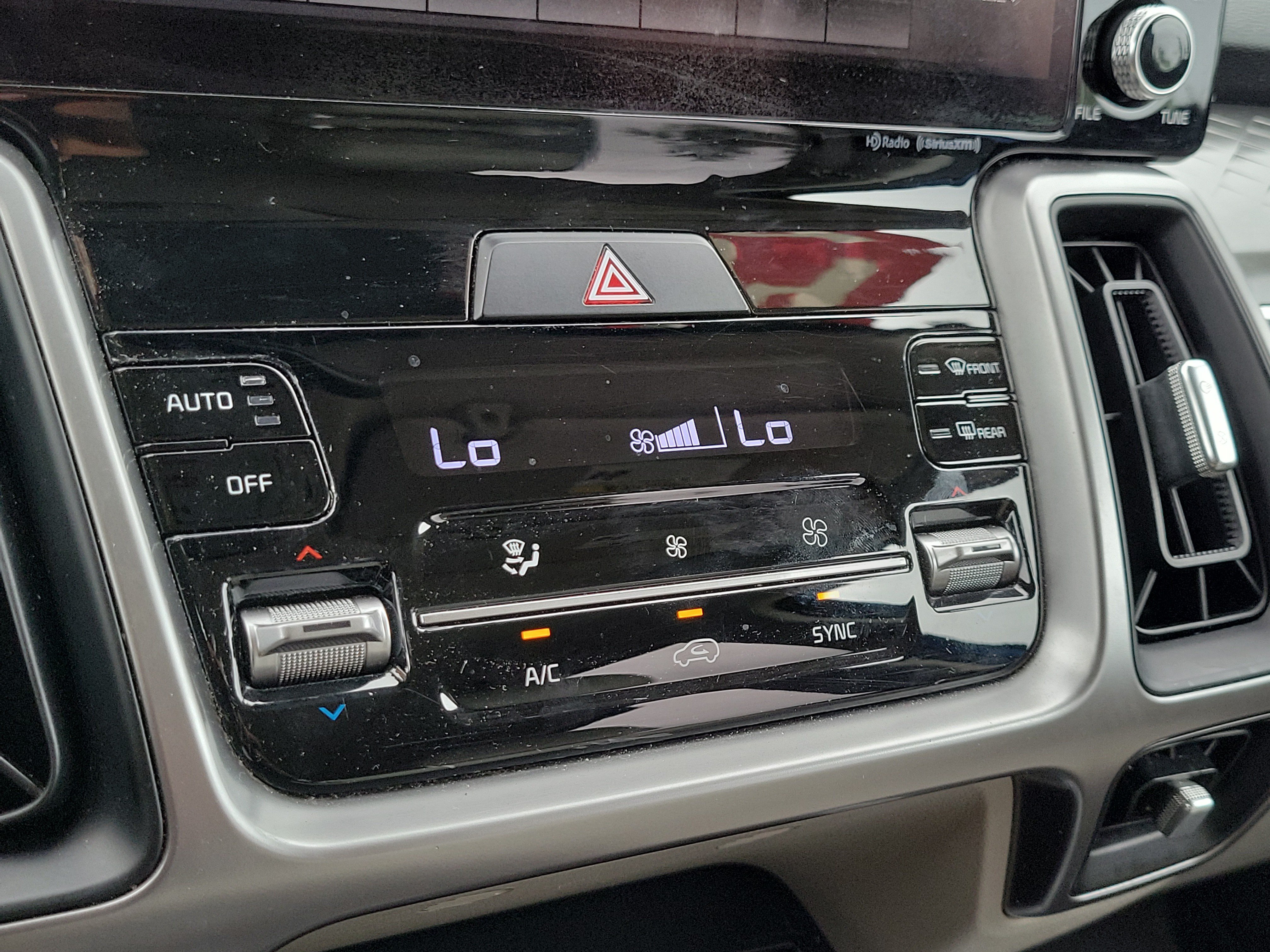 Used 2022 Kia Sorento S FWD image 23
