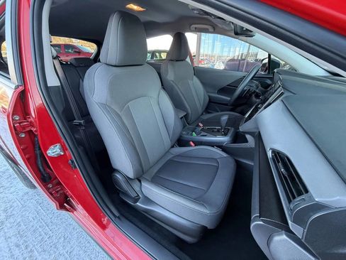 Used 2025 Subaru Crosstrek 2.0i Premium image 25