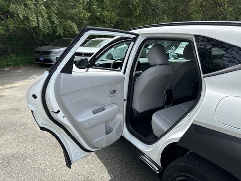 Used 2026 Hyundai Kona SEL Sport AWD/4WD image 27