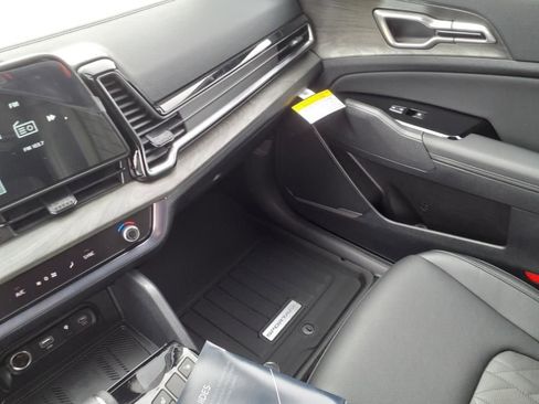 Used 2025 Kia Sportage X-Line w/ Premium Package image 26
