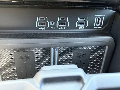 New 2026 RAM 2500 Limited AWD/4WD image 19