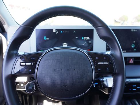 Used 2024 Hyundai Ioniq 5 SE image 22