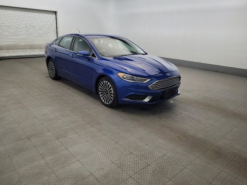 Used 2018 Ford Fusion SE w/ Fusion SE Technology Package FWD image 13