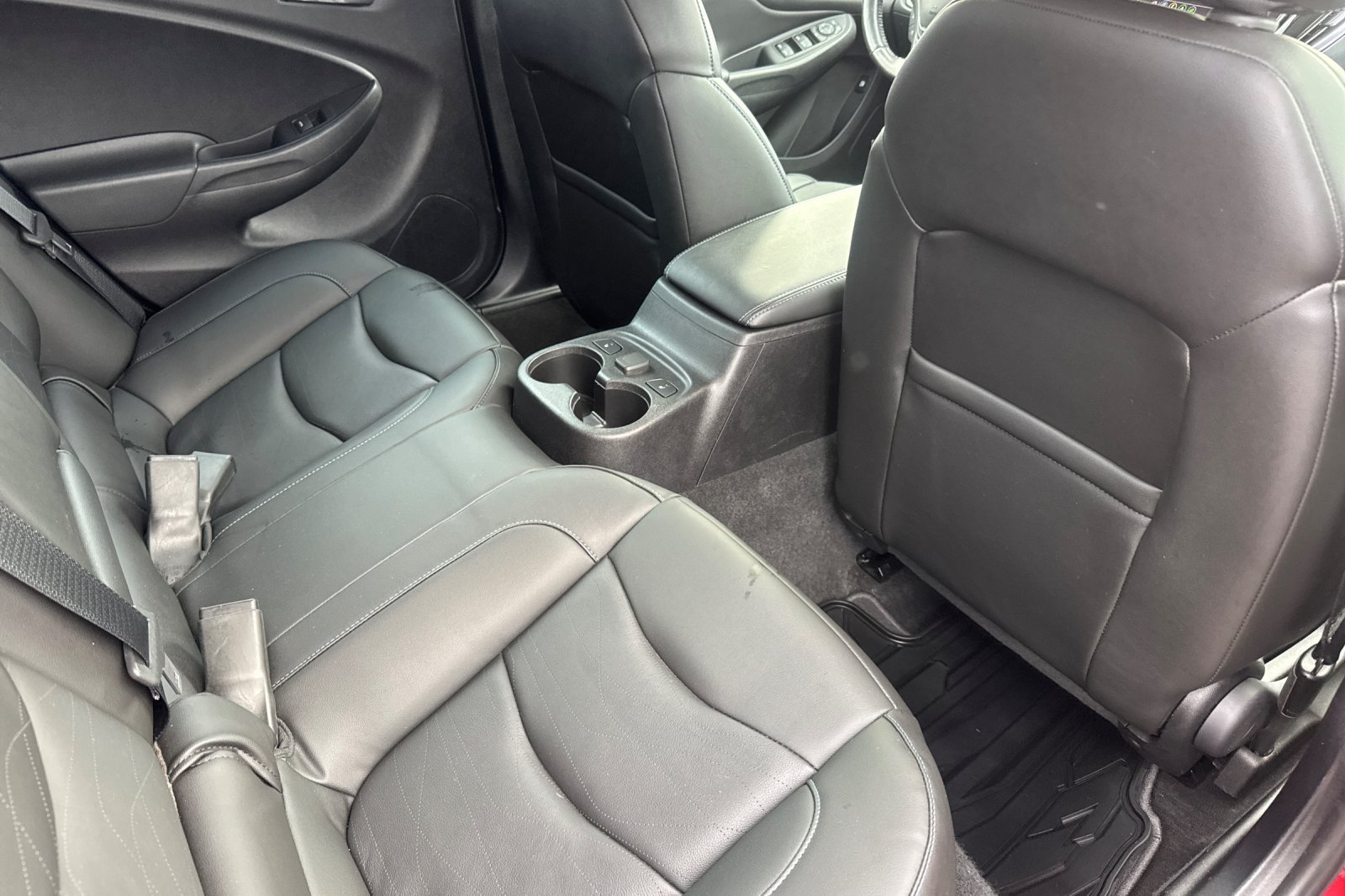 Used 2019 Chevrolet Volt Premier w/ Driver Confidence II Package FWD image 18