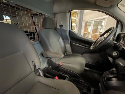 Used 2021 Nissan NV200 SV w/ Back Door Glass Package image 22