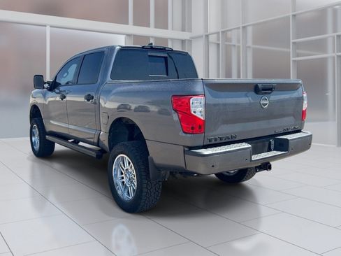 Used 2024 Nissan Titan SV w/ SV Convenience Package AWD/4WD image 7