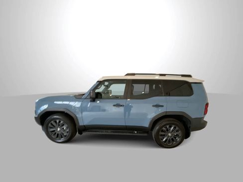 Used 2024 Toyota Land Cruiser w/ Premium Package image 5