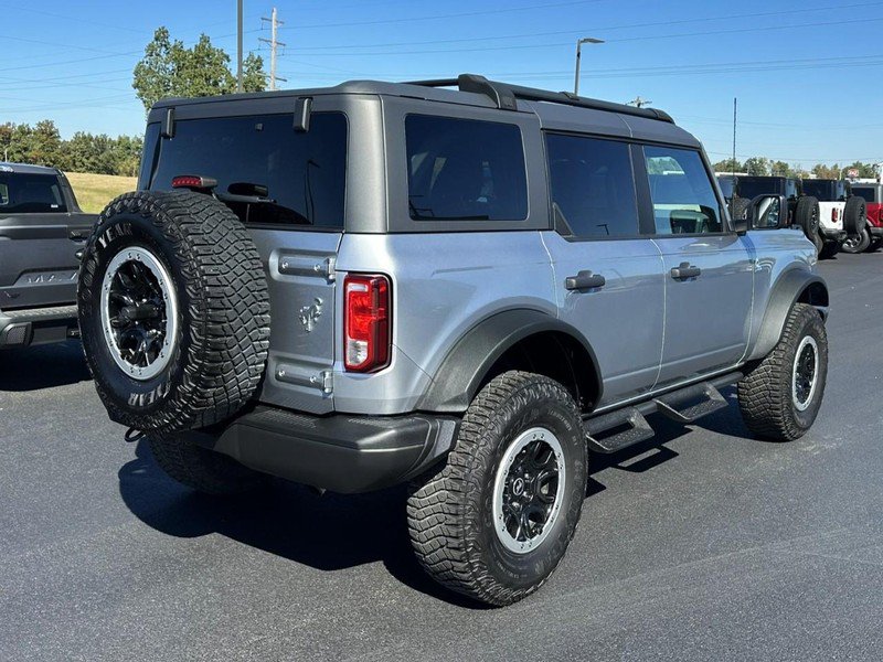 Used 2024 Ford Bronco Black Diamond w/ Sasquatch Package AWD/4WD image 3