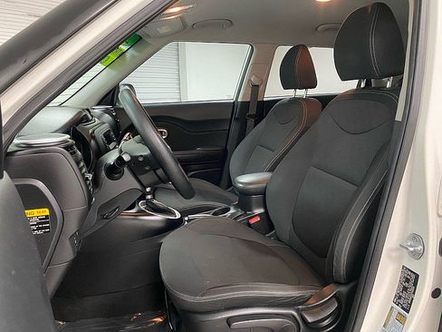 Used 2014 Kia Soul image 10