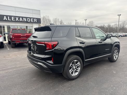 Used 2025 GMC Terrain Elevation image 3