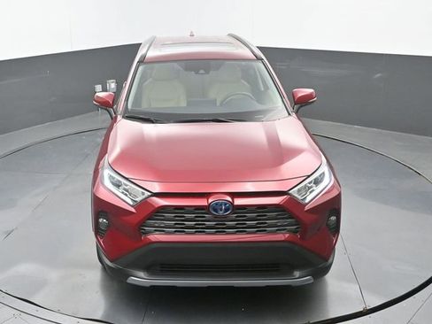 Used 2019 Toyota RAV4 Limited w/ Limited Grade Weather Package AWD/4WD image 14