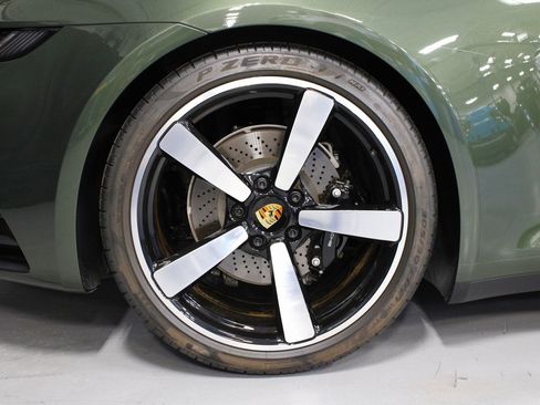 Certified 2021 Porsche 911 Targa 4S image 13