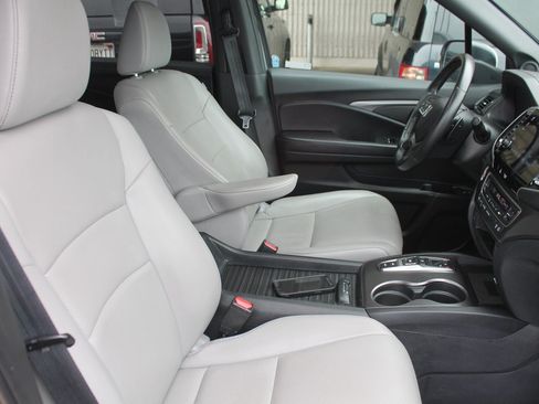 Used 2023 Honda Passport EX-L image 21