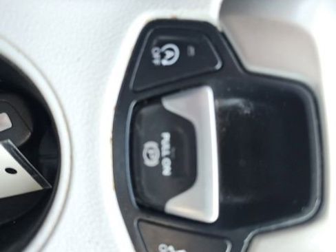 Used 2019 Jeep Compass Latitude w/ Popular Equipment Group image 44