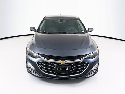 Used 2019 Chevrolet Malibu LS FWD image 2