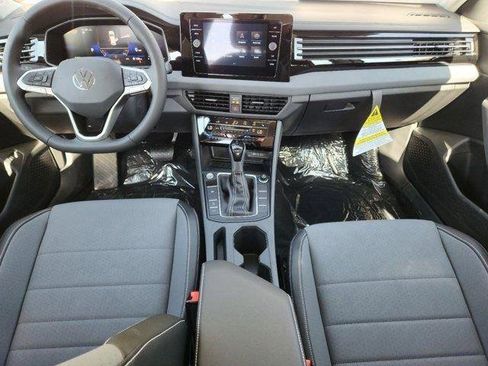 New 2025 Volkswagen Jetta SE image 13