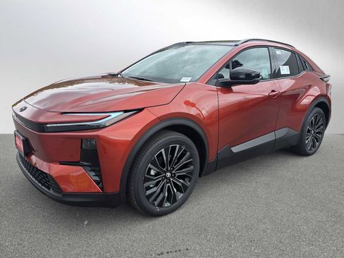 New 2026 Toyota C-HR AWD/4WD image 7