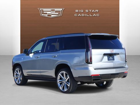 Used 2025 Cadillac Escalade Sport w/ Touring Package image 3