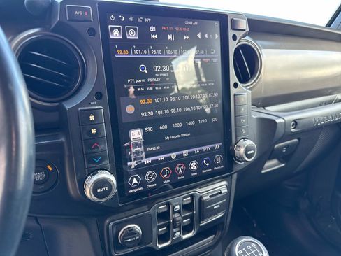 Certified 2021 Jeep Wrangler Unlimited Sport AWD/4WD image 23