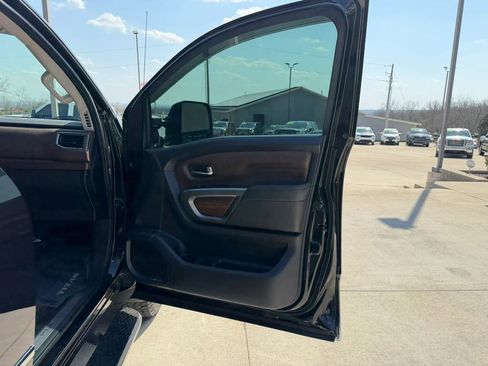 Used 2018 Nissan Titan Platinum Reserve w/ Platinum Utility Package image 54