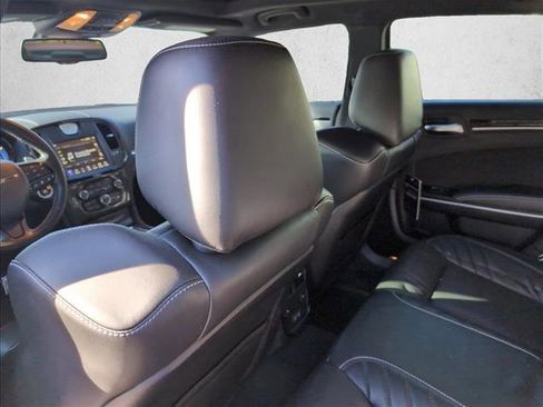 Used 2023 Chrysler 300 C image 15